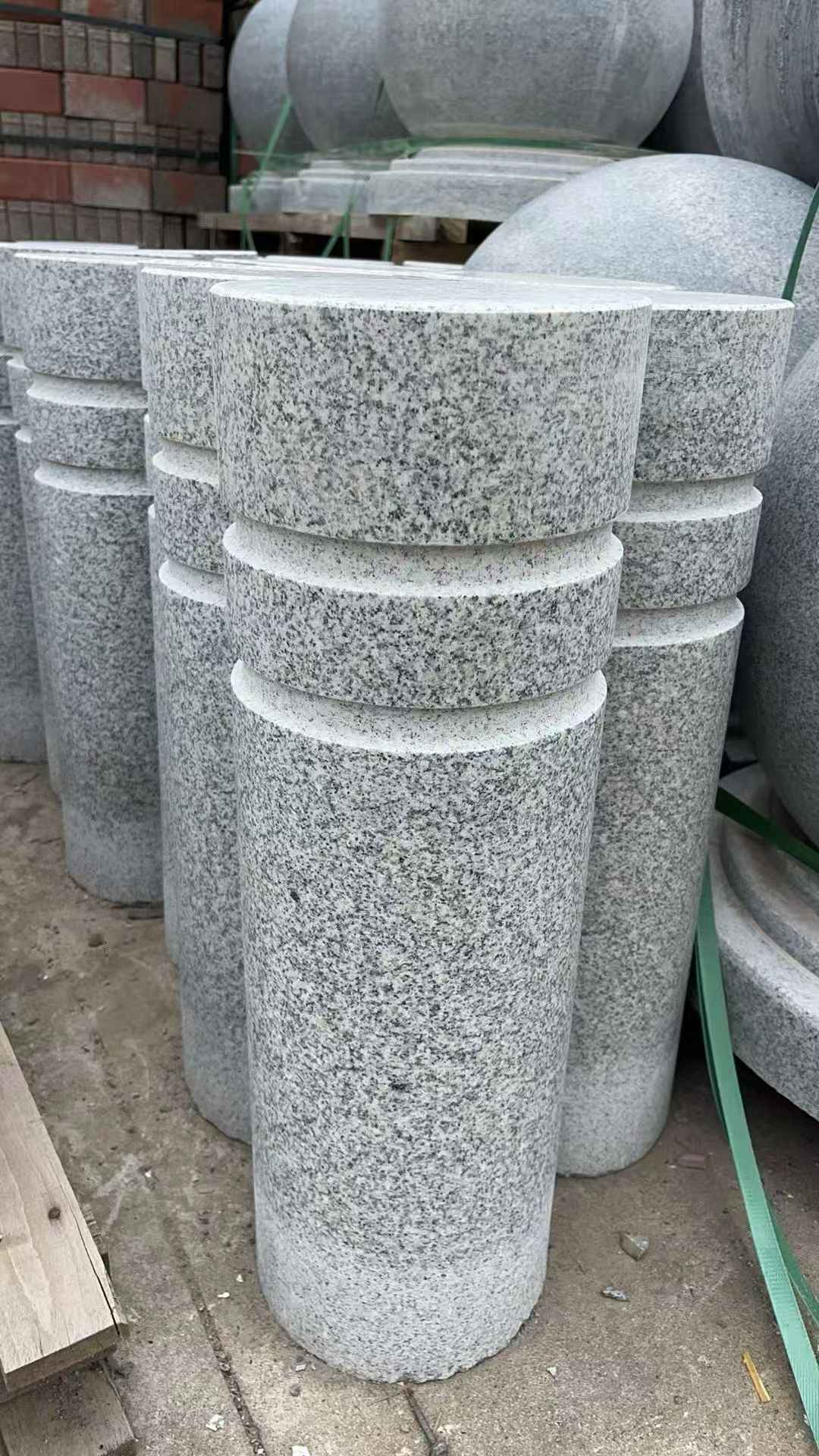 张家口 芝麻白花岗岩挡车柱、隔离柱多少钱