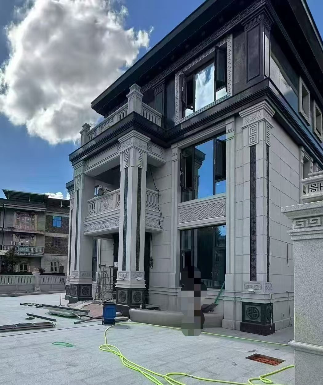 张家口 别墅干挂，芝麻白与芝麻黑完美配合