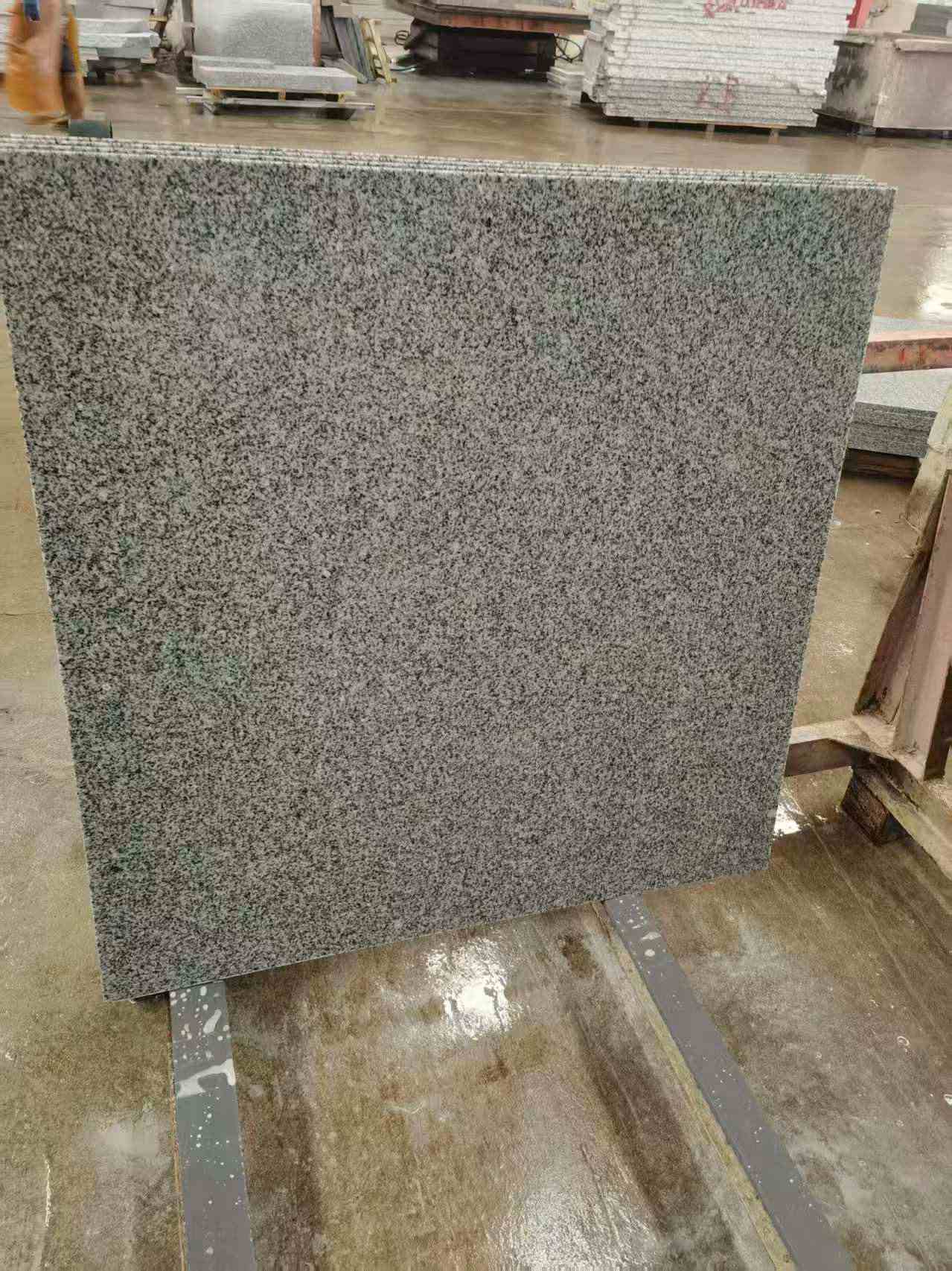 张家口 芝麻白光面900*900，高地铁标准