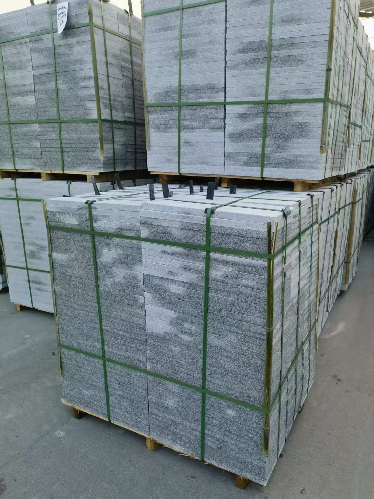 张家口 芝麻白地铺石材