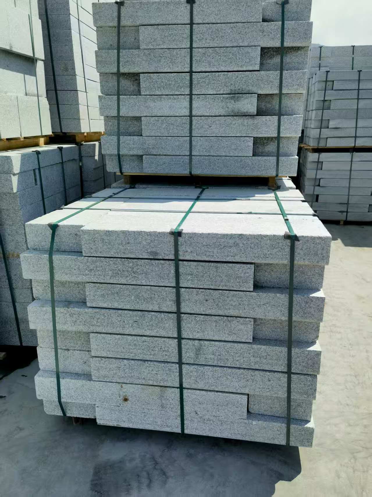 张家口 芙蓉白花岗岩路沿石、平石尺寸标准，色泽均匀